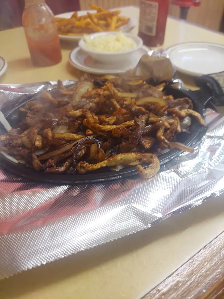 Chicken N Steak Fajitas
